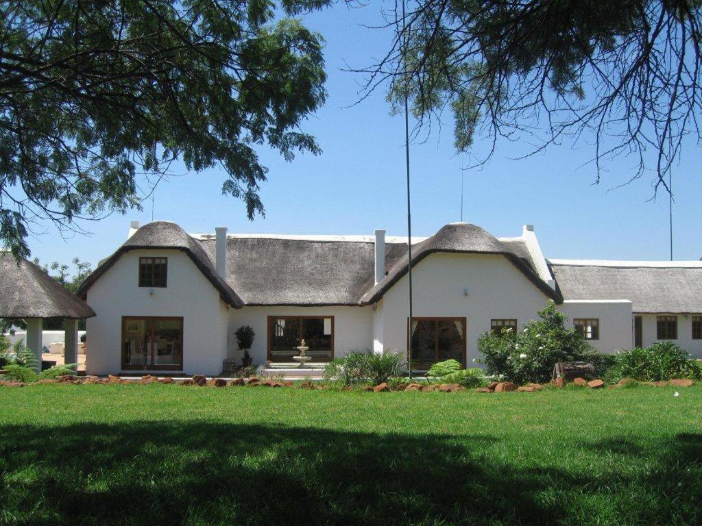 Steynshoop Self-Catering Valley Lodge Hekpoort エクステリア 写真